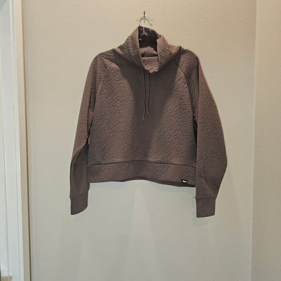 NWOT Juicy Couture Women's Jacquard Quilted Truffle Cro Pullover Size Large - Picture 7 of 7